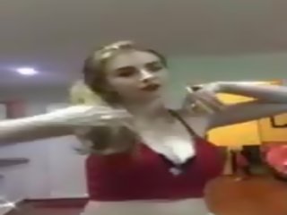 Секси приятелка правене самоснимките 3 mp4, безплатно 18 години стар възрастен видео клипс