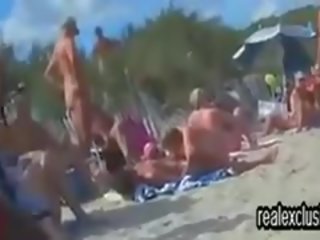 جمهور عري شاطئ مقلاع جنس فيديو في الصيف 2015